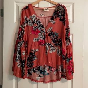JAASE 🌺 FLORAL BELL SLEVEE TOP